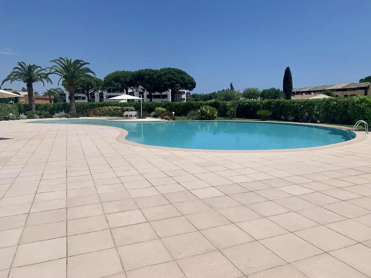 Studio moderne - Port de Mandelieu - Proche Mer 0*,  France
